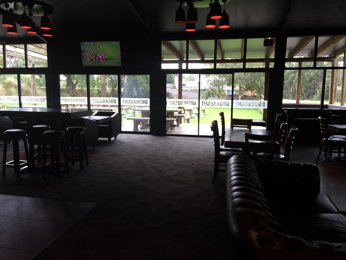 Winton'S Top Pub And Garden Bar Εξωτερικό φωτογραφία