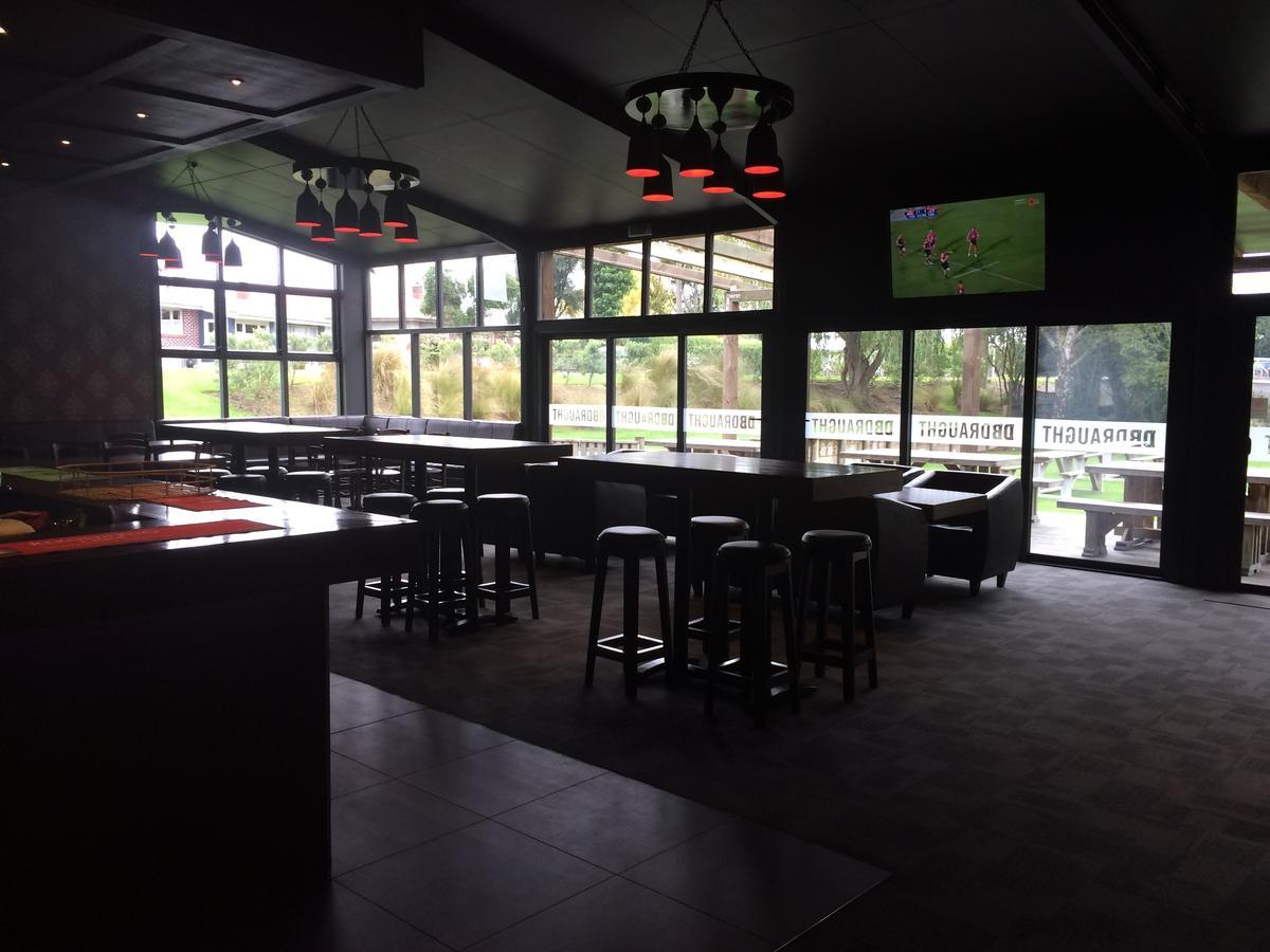 Winton'S Top Pub And Garden Bar Εξωτερικό φωτογραφία